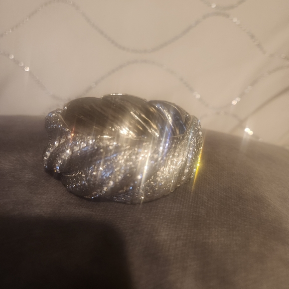 EUC braided hinge bangle with rhinestones - Picture 5 of 6